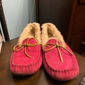 Pink Ugg Dokota Slippers